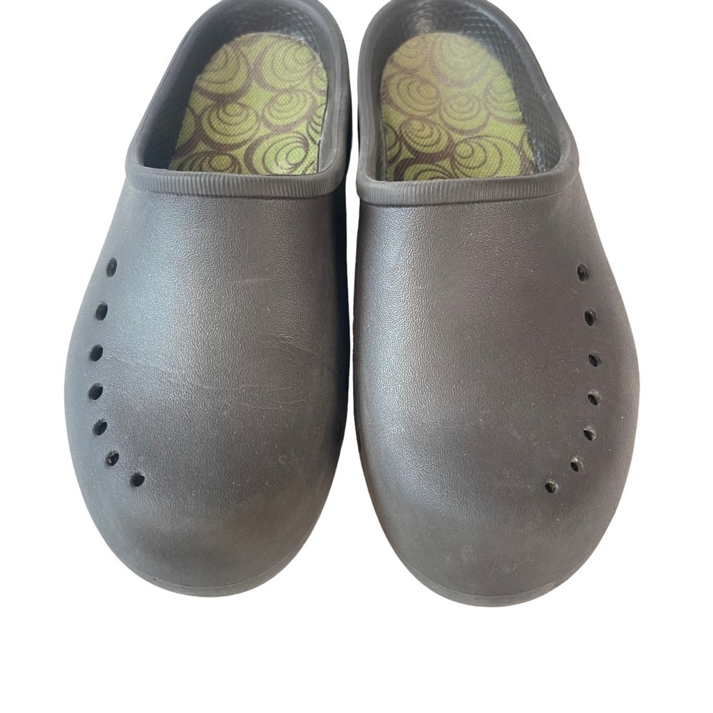 Crocs Tully Brown Clogs Mules Slip On Comfort Lightweight Size 5